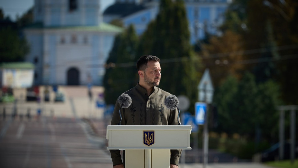 volodimir zelenskij pidpisav zakoni pro viplati vijskovim yaki voyuyut v rf ta gromadyanstvo dlya vod197niv legioneriv 66ccae10cc4d3 Володимир Зеленський підписав закони про виплати військовим, які воюють в рф та громадянство для воїнів-легіонерів