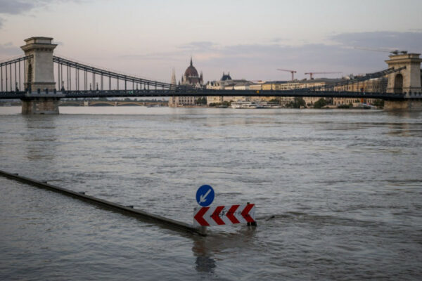 budapesht pishov pid vodu cherez povin na dunad197 66f11b9ac4509 Будапешт пішов під воду через повінь на Дунаї