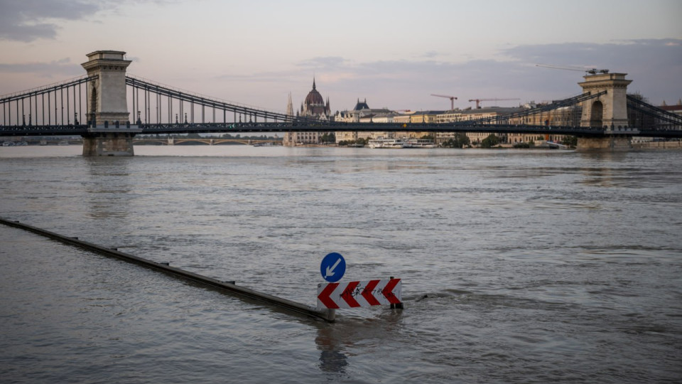 budapesht pishov pid vodu cherez povin na dunad197 66f11b9ac4509 Будапешт пішов під воду через повінь на Дунаї