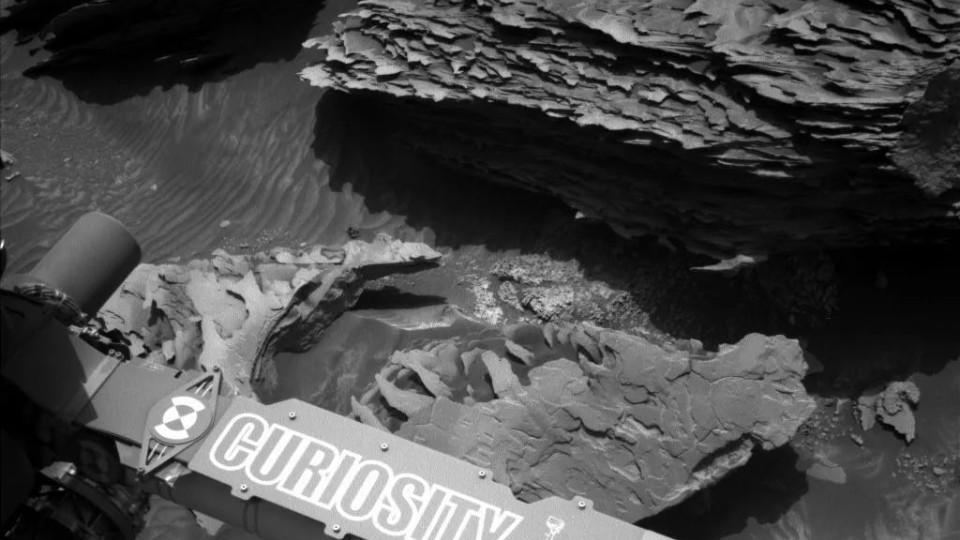 marsoxid curiosity znajshov na marsi kamyanu knigu 66ea87514b6c0 Марсохід Curiosity знайшов на Марсі кам’яну книгу