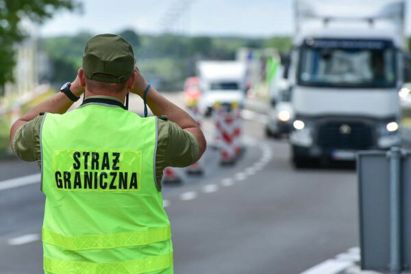 na odnomu z punktiv propusku na kordoni z polshheyu pochavsya remont mozhlivi chergi 66ee78088f067 На одному з пунктів пропуску на кордоні з Польщею почався ремонт – можливі черги