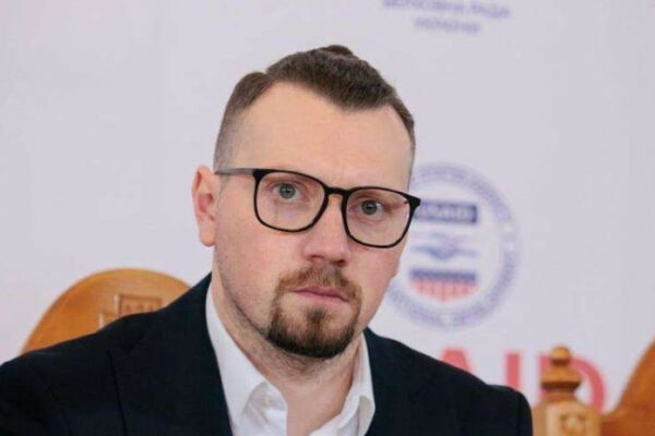 oleksij kuleba dopomozhe nalagoditi robotu mizh profilnim komitetom radi gromadami j kabminom vitalij bezgin 66db2c558a1f0 Олексій Кулеба допоможе налагодити роботу між профільним комітетом Ради, громадами й Кабміном, — Віталій Безгін