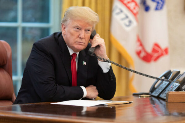 У США повідомили про вибухівку в машині перед виступом Дональда Трампа — деталі u ssha povidomili pro vibuxivku v mashini pered vistupom donalda trampa detali 66ebd562e9492 У США повідомили про вибухівку в машині перед виступом Дональда Трампа — деталі