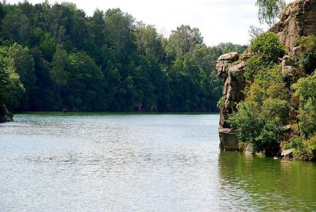 u zhitomiri na richci perevernuvsya choven z grupoyu osib povidomlyayut pro У Житомирі на річці перевернувся човен з групою осіб – повідомляють про загиблих