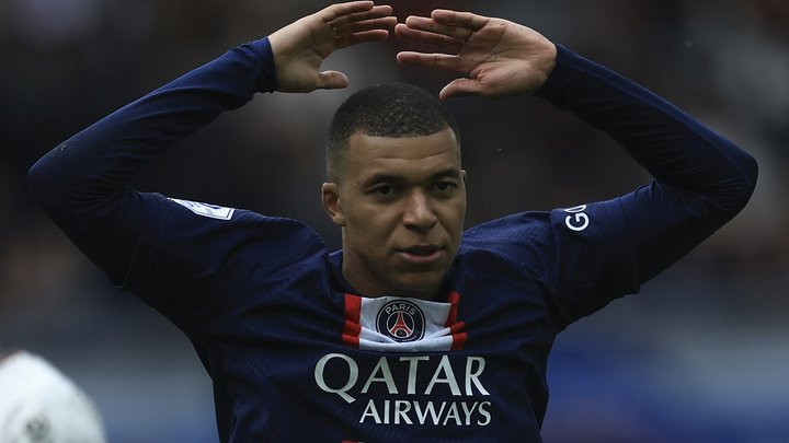 francuzkogo futbolista mbappe zvinuvatili u domaganni spravu rozsliduye prokuratura shvecid197 670f70155c05d Французького футболіста Мбаппе звинуватили у домаганні – справу розслідує прокуратура Швеції