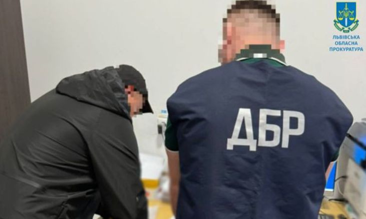 na lvivshhini suditimut pravooxoronciv yaki za 4 000 obicyali zakriti kriminalne provadzhennya 670e1c7536b74 На Львівщині судитимуть правоохоронців, які за $4 000 обіцяли закрити кримінальне провадження