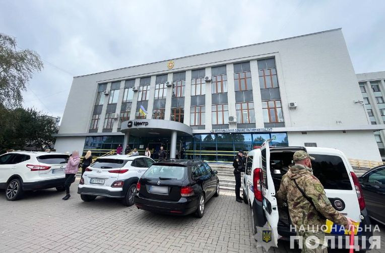 policiya povidomila pro pershi rezultati perevirok masovix povidomlen pro zaminuvannya 670e1ca9b1a5b Поліція повідомила про перші результати перевірок масових повідомлень про «замінування»