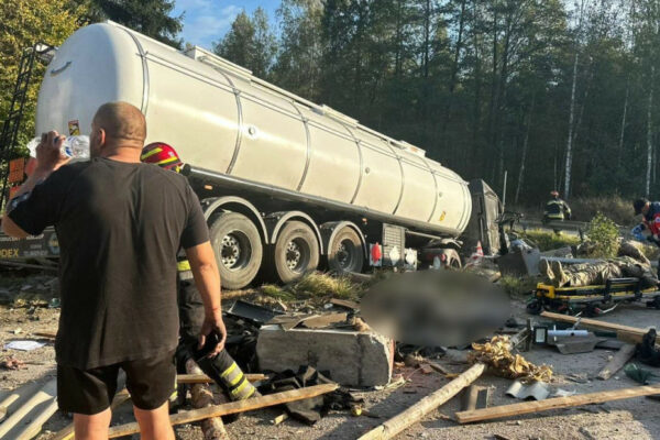 sud zalishiv pid vartoyu vodiya vantazhivki yakij vzhe prityaguvavsya za dtp iz zhertvoyu a teper vlashtuvav novu smertelnu avariyu na blokpostu 6712103528eaf Суд залишив під вартою водія вантажівки, який вже притягувався за ДТП із жертвою, а тепер влаштував нову смертельну аварію на блокпосту