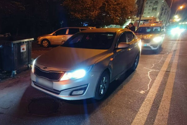u kiyevi pokarali geroya parkuvannya yakij zablokuvav smugu dlya ruxu 671606b263327 У Києві покарали «героя паркування», який заблокував смугу для руху