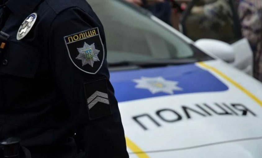 u kiyevi rozsliduyut pidpali u dvox poshtovix У Києві розслідують підпали у двох поштових відділеннях