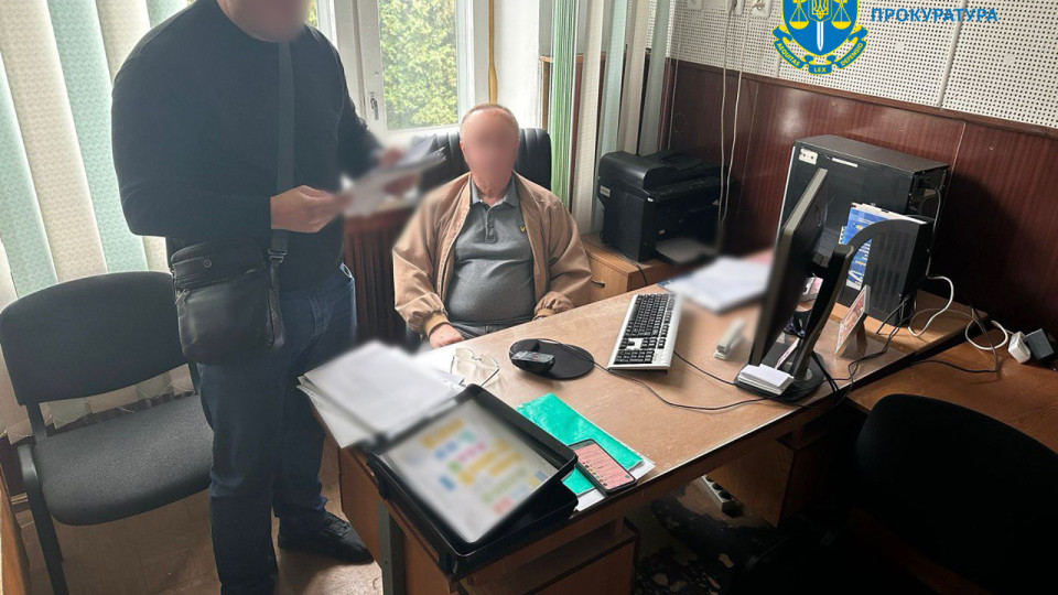 u kiyevi zatrimali posadovciv kid197vprilad yaki vimagali xabar za fiktivnu orendu 670785f640dee У Києві затримали посадовців «Київприлад», які вимагали хабар за фіктивну оренду