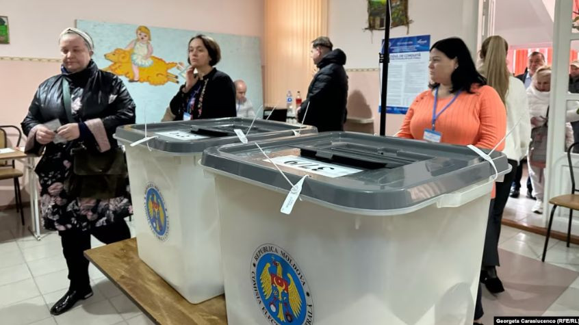 u moldovi proxodyat prezidentski vibori ta referendum pro vstup do yes 671606bfcc86c У Молдові проходять президентські вибори та референдум про вступ до ЄС