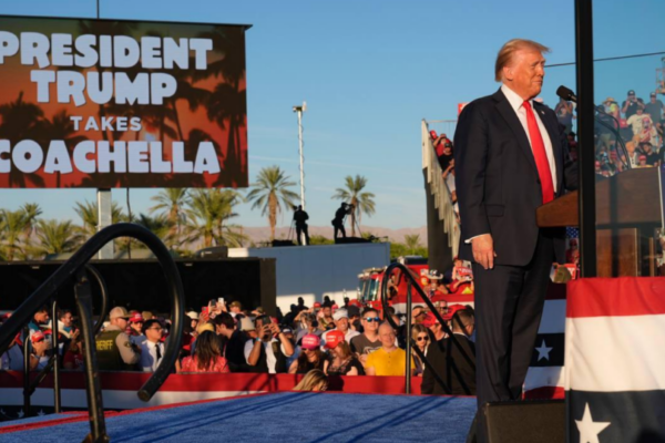 u ssha zatrimali ozbroyenogo cholovika yakij namagavsya potrapiti na miting donalda trampa 670cca197040f У США затримали озброєного чоловіка, який намагався потрапити на мітинг Дональда Трампа