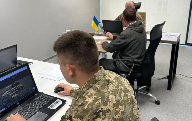 ukrad197nskij legion rozpochav pershij nabir dobrovolciv za kordonom minoboroni 66ff9c90103c7 Український легіон розпочав перший набір добровольців за кордоном — Міноборони