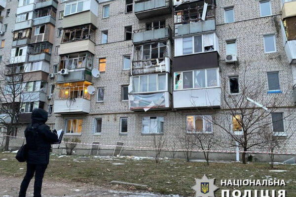 na kid197vshhini ulamkami shaxediv poshkodzheno bagatopoverxivki foto 674821d9018c7 На Київщині уламками шахедів пошкоджено багатоповерхівки, фото