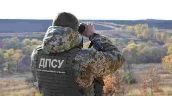 na odeshhini zatrimali grupu cholovikiv yaki za 3000 jshli za kordon 6733075aaef23 На Одещині затримали групу чоловіків, які за $3000 йшли за кордон