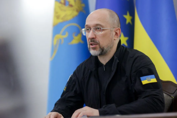opikuni v grudni otrimayut tisyachu griven na kozhnu ditinu sirotu denis shmigal 6746cef71b98c Опікуни в грудні отримають тисячу гривень на кожну дитину-сироту, — Денис Шмигаль