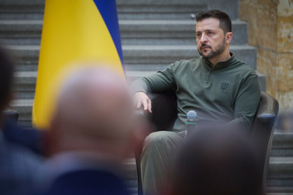 Президент Зеленський вважає, що значна частина українців повернеться, коли виплати за кордоном зникнуть prezident zelenskij vvazhaye shho znachna chastina ukrad197nciv povernetsya koli viplati za kordonom zniknut 672487abcb8b2 Президент Зеленський вважає, що значна частина українців повернеться, коли виплати за кордоном зникнуть