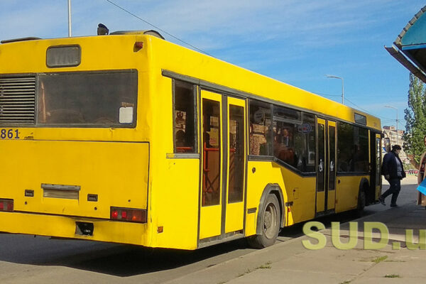 u kiyevi zapuskayut novi avtobusni marshruti cherez podilskij mist 67481e3da8e72 У Києві запускають нові автобусні маршрути через Подільський міст