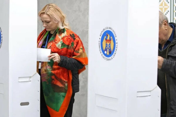 u moldovi proxodit drugij tur viboriv prezidenta 672728164964f У Молдові проходить другий тур виборів президента
