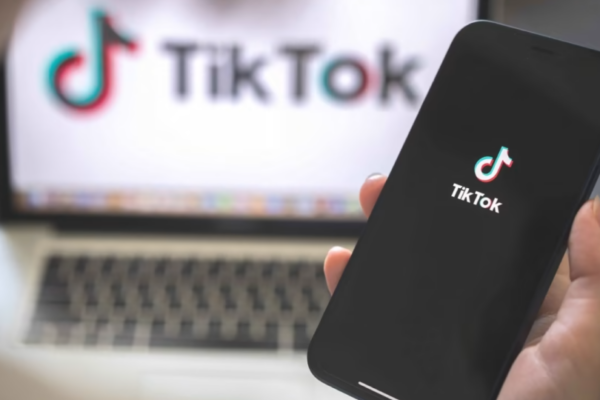u rumunid197 proponuyut prizupiniti robotu tiktok cherez mozhlivij vpliv na vibori 6749743f6ddbb У Румунії пропонують призупинити роботу TikTok через можливий вплив на вибори
