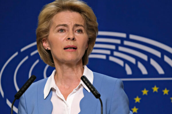 ursula fon der lyajyen stvoryuye komandu dlya realizacid197 planu konkurentospromozhnosti mario dragi 674ac4df67870 Урсула Фон дер Ляйєн створює команду для реалізації плану конкурентоспроможності Маріо Драгі