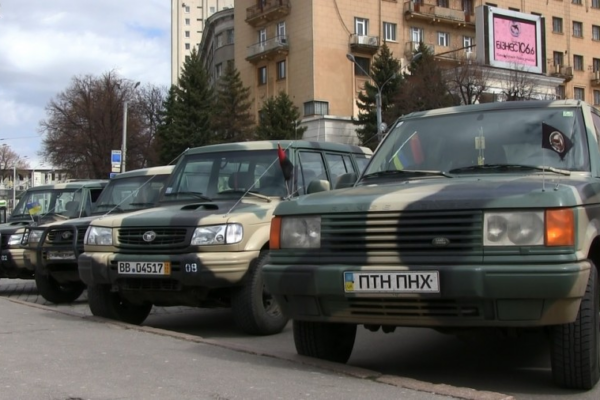 uryad sprostiv reyestraciyu volonterskix avtomobiliv dlya vijskovix 672728f0d386a Уряд спростив реєстрацію волонтерських автомобілів для військових