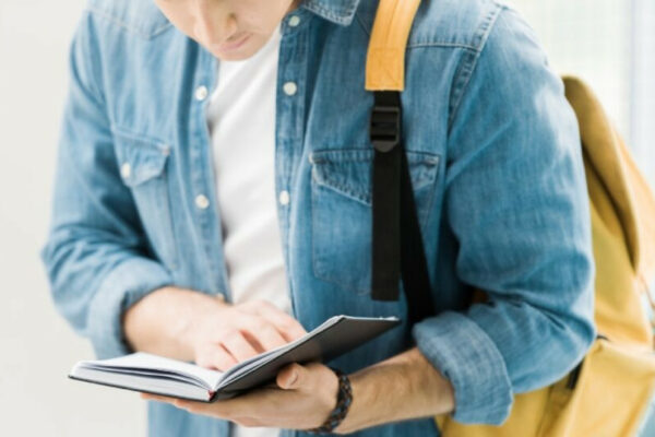 z ukrad197nskix vishiv vidraxuvali bilshe 23 tisyach studentiv cholovikiv starshix za 30 rokiv minosviti 6746cfd911e3b З українських вишів відрахували більше 23 тисяч студентів-чоловіків, старших за 30 років, — Міносвіти