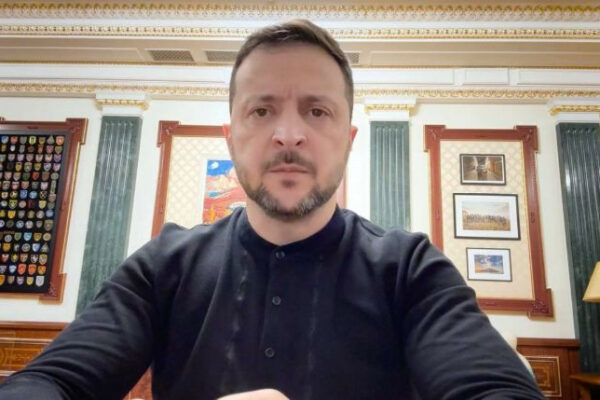 zelenskij zayaviv shho potribno xoditi v ukrittya pid chas povitryanod197 trivogi nezalezhno vid zayav putina 67497161cce19 Зеленський заявив, що потрібно ходити в укриття під час повітряної тривоги, незалежно від заяв Путіна