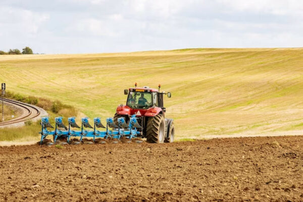 bezpeka praci pid chas polovix robit derzhpraci poyasnyuye na shho treba zvertati uvagu 675b8c198fed1 Безпека праці під час польових робіт — Держпраці пояснює, на що треба звертати увагу