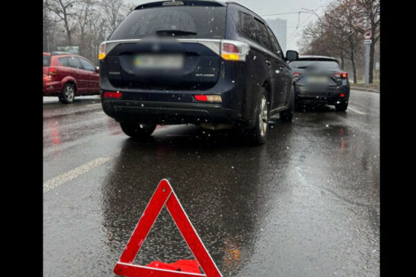 u policid197 poyasnili shho robiti yakshho potrapili v dtp 674c12b086cd3 У поліції пояснили, що робити, якщо потрапили в ДТП