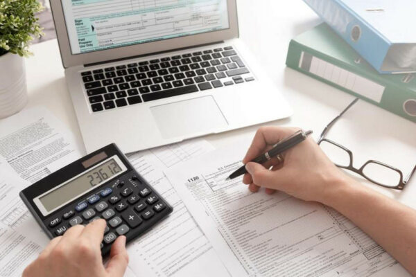 yak splachuvati yesv pidpriyemcyu v razi pripinennya ta ponovlennya diyalnosti v odnomu misyaci 6764c2cb29473 Як сплачувати ЄСВ підприємцю в разі припинення та поновлення діяльності в одному місяці
