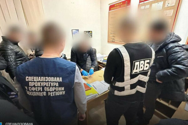 advokata z xmelnichchini pidozryuyut u sprobi pidkupu prokurora foto 679c24af5d1a0 Адвоката з Хмельниччини підозрюють у спробі підкупу прокурора, фото