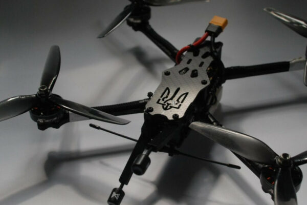 minoboroni rozpochalo virobnictvo kodifikovanix fpv droniv 679c233c3c185 Міноборони розпочало виробництво кодифікованих FPV-дронів