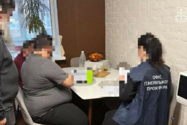 na kid197vshhini vikrili advokata yakij nezakonno otrimav login i parol suddi rajsudu ta zlivav dani z yedrsr 679c22e693230 На Київщині викрили адвоката, який незаконно отримав логін і пароль судді райсуду та «зливав» дані з ЄДРСР