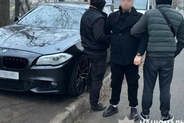 na kid197vshhini zatrimali zlovmisnikiv yaki vikrali ditinu cherez neisnuyuchij borg 6792e915af25a На Київщині затримали зловмисників, які викрали дитину через неіснуючий борг
