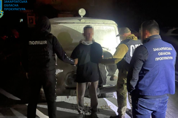 na zakarpatti suditimut cholovika yakij za groshi pidpalyuvav avtomobili vijskovix i volonteriv 679c26238461a На Закарпатті судитимуть чоловіка, який за гроші підпалював автомобілі військових і волонтерів