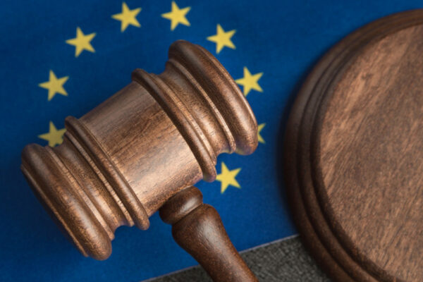 sud yes vpershe oshtrafuvav yevrokomisiyu za porushennya d197d197 vlasnogo zakonu pro zaxist danix 678075c704ba6 Суд ЄС вперше оштрафував Єврокомісію за порушення її власного закону про захист даних