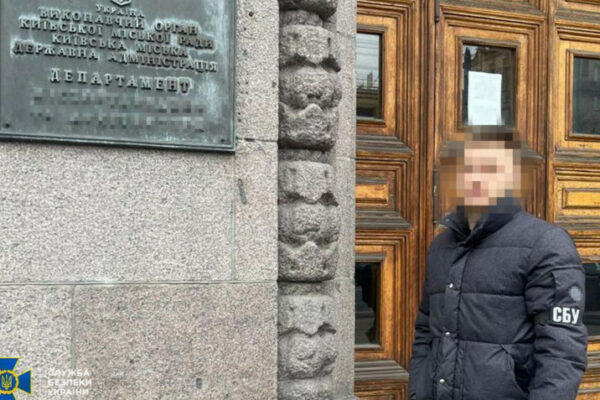 topposadovec kmda oformiv fejkovu invalidnist shhob uniknuti prizovu 679c24e6b9209 Топпосадовець КМДА оформив фейкову інвалідність, щоб уникнути призову