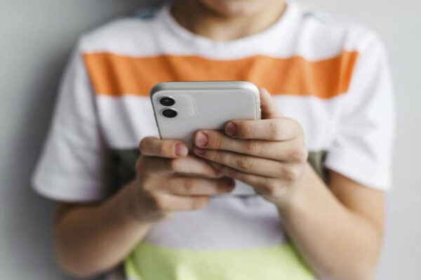 u brazilid197 uchnyam zaboronili koristuvatisya mobilnimi telefonami v shkolax 6789b677177bf У Бразилії учням заборонили користуватися мобільними телефонами в школах