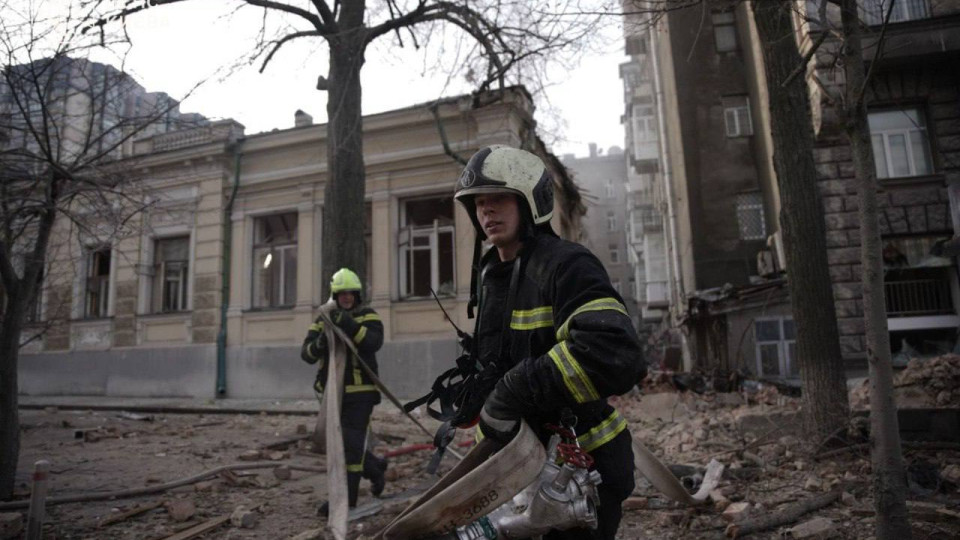 u pecherskomu rajoni likvidovano pozhezhu v adminbudivli foto naslidkiv 677738a65a348 У Печерському районі ліквідовано пожежу в адмінбудівлі – фото наслідків