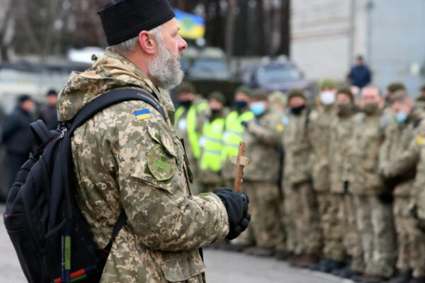 uryad zbilshiv termin ukladannya kontraktu dlya vijskovix kapelaniv 679c2659a02ca Уряд збільшив термін укладання контракту для військових капеланів