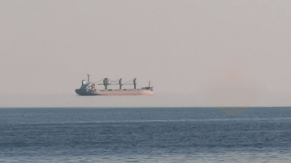 v odesi sudno zavislo v povitri zafiksuvali ridkisne optichne yavishhe foto i video 6789a9a7c78fa В Одесі судно «зависло» в повітрі — зафіксували рідкісне оптичне явище, фото і відео