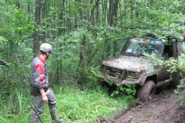 volodimir zelenskij pidpisav zakon pro zaboronu dzhipingu v zapovidnix zonax 679c222c5ab5f Володимир Зеленський підписав закон про заборону джипінгу в заповідних зонах