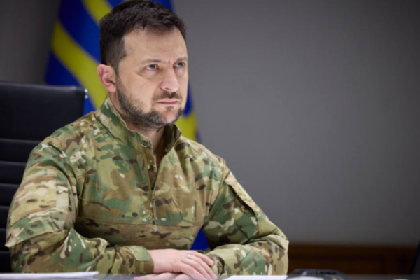 volodimir zelenskij vidxiliv zakliki zniziti mobilizacijnij vik do 18 rokiv 6789b72630392 Володимир Зеленський відхилив заклики знизити мобілізаційний вік до 18 років