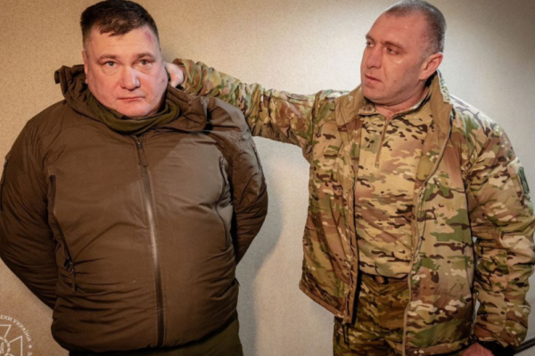 golova sluzhbi bezpeki vasil malyuk zatrimav kerivnika shtabu antiteroristichnogo centru sbu yakij pracyuvav na voroga 67ae9f523dbf9 Голова Служби безпеки Василь Малюк затримав керівника штабу Антитерористичного центру СБУ, який працював на ворога