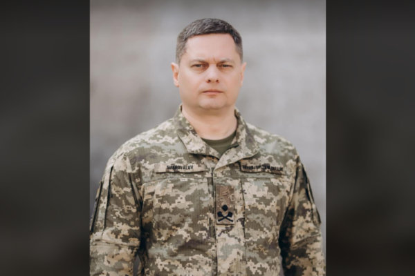 komanduvach vijsk ok pivden gennadij shapovalov jde z posadi 67a5633695698 Командувач військ ОК «Південь» Геннадій Шаповалов йде з посади
