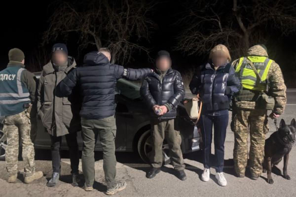 На Закарпатті іноземець під виглядом військового журналіста намагався переправити військовозобов’язаного до Словаччини na zakarpatti inozemec pid viglyadom vijskovogo zhurnalista namagavsya perepraviti vijskovozobovyazanogo do slovachchini 67b7d6dceabae На Закарпатті іноземець під виглядом військового журналіста намагався переправити військовозобов’язаного до Словаччини