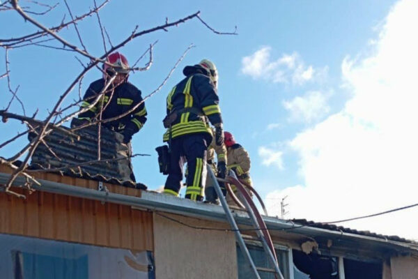 na zhitomirshhini cherez zalishenu bez naglyadu multivarku zagorivsya budinok 67a55d9468eb7 На Житомирщині через залишену без нагляду мультиварку загорівся будинок