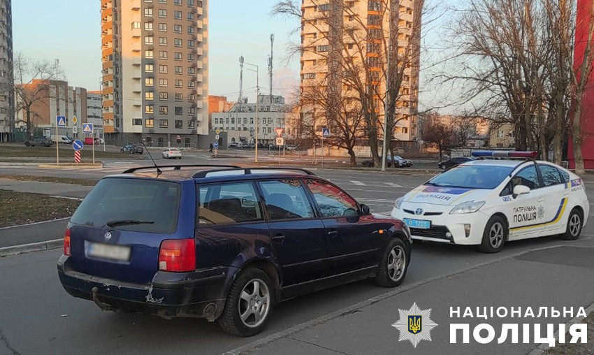 u kiyevi zatrimali vodiya yakij pcabcyanim vid197xav na trotuar travmuvav divchinu ta vtik 67aea2aa019df У Києві затримали водія, який пʼяним виїхав на тротуар, травмував дівчину та втік